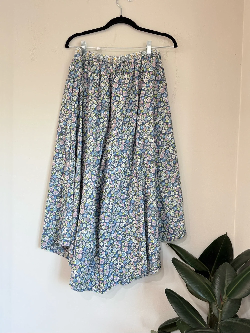 American Eagle Floral Midi Skirt Blue Cottagecore Boho Size Medium